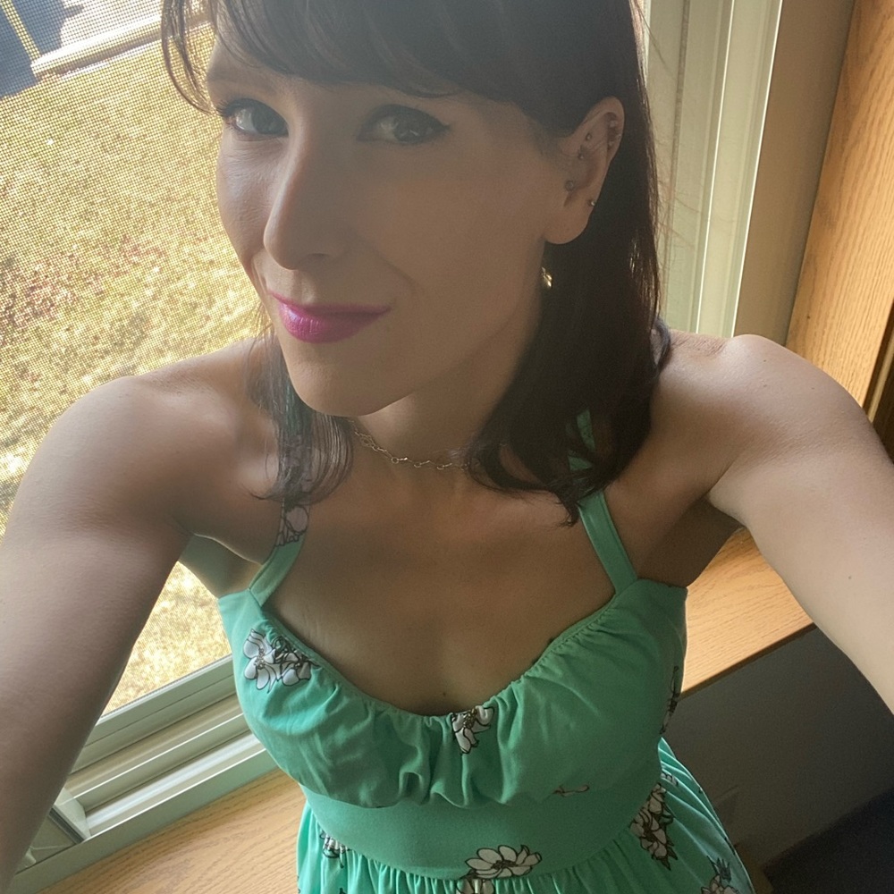 Meet your Posher, Nicole